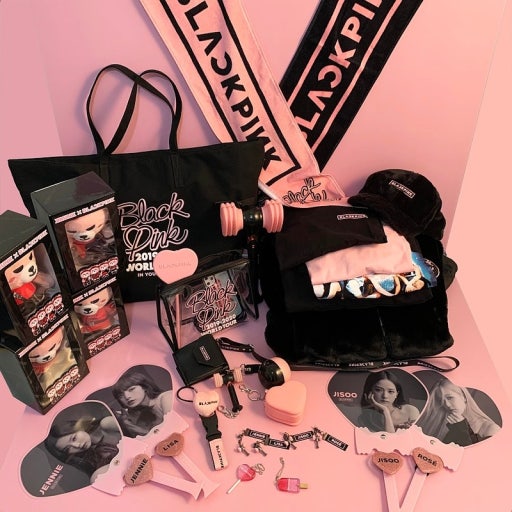 Black-pink Concert Video + Goods Package